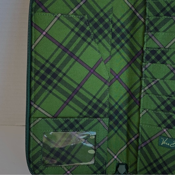 EUC Vera Bradley Green Pink Purple Paisley Print Women's Clutch Wallet - Picture 9 of 9